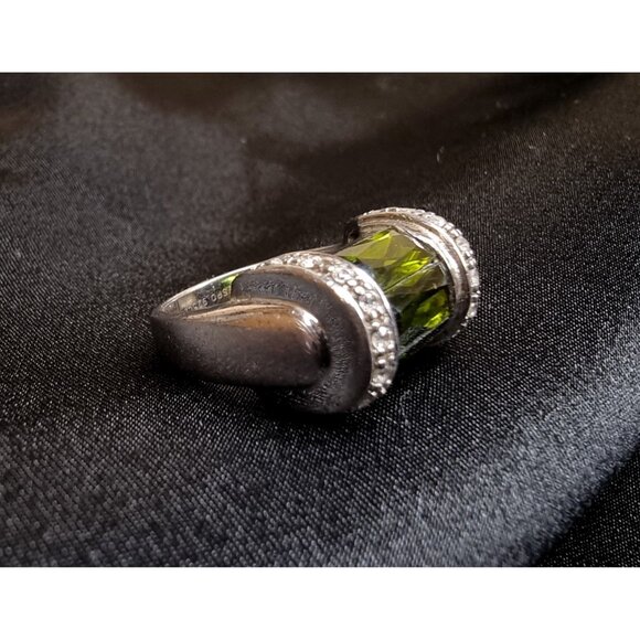 Vintage Sterling Silver 925 Ring W/ Green Glass Stone Size 6.5 - Picture 1 of 7